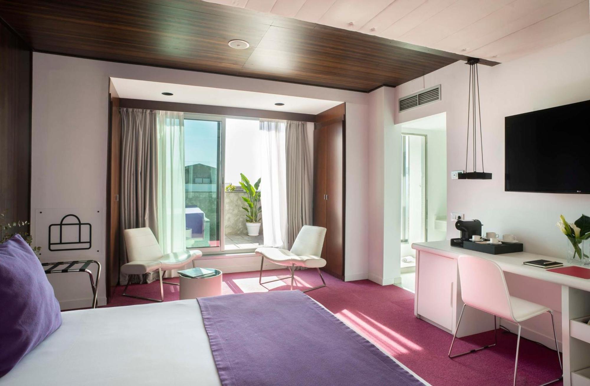 รูมเมท เอมม่า Hotel บาร์เซโลนา ภายนอก รูปภาพ