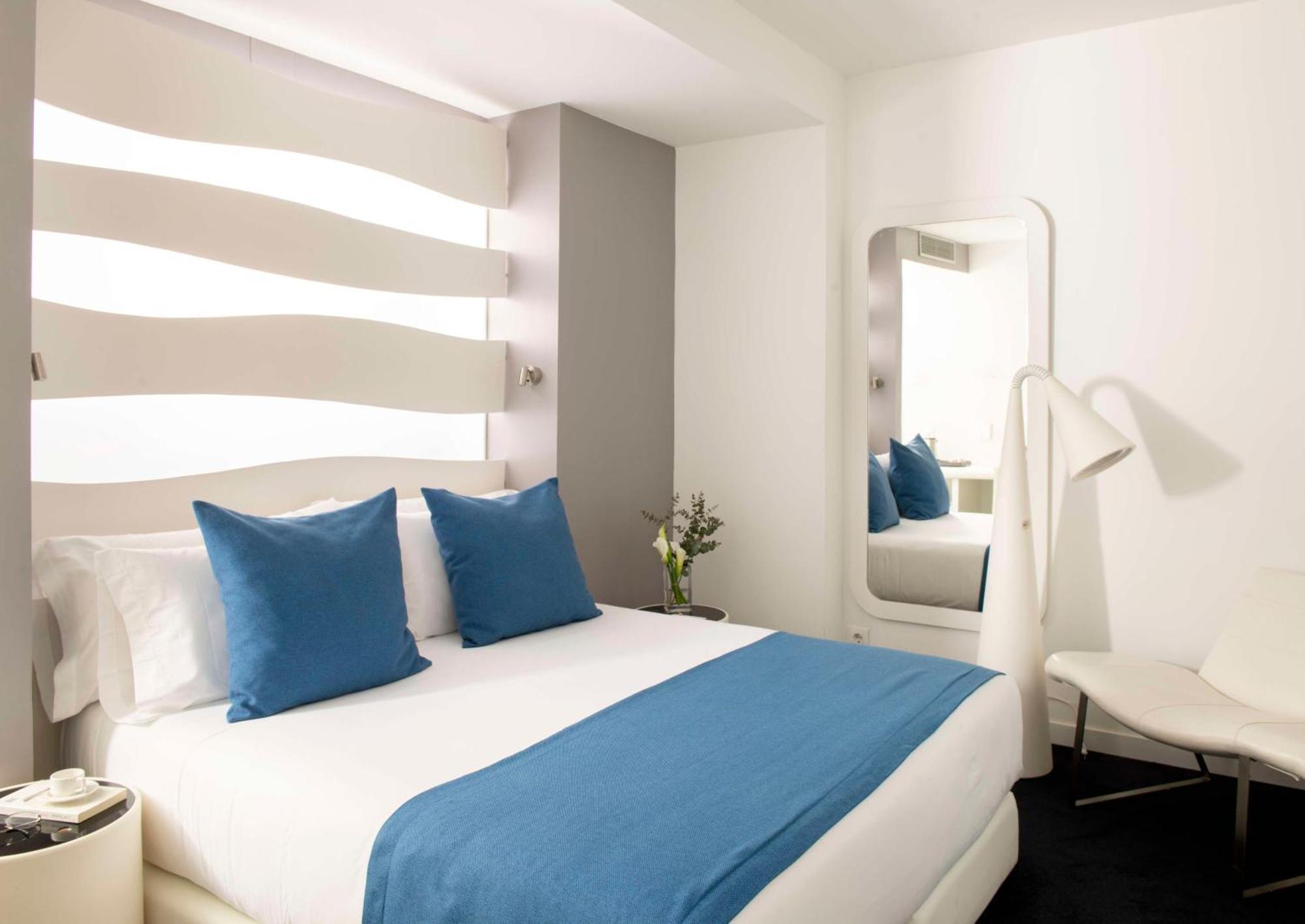 รูมเมท เอมม่า Hotel บาร์เซโลนา ภายนอก รูปภาพ