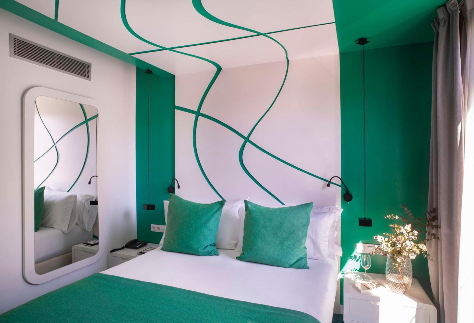 รูมเมท เอมม่า Hotel บาร์เซโลนา ภายนอก รูปภาพ